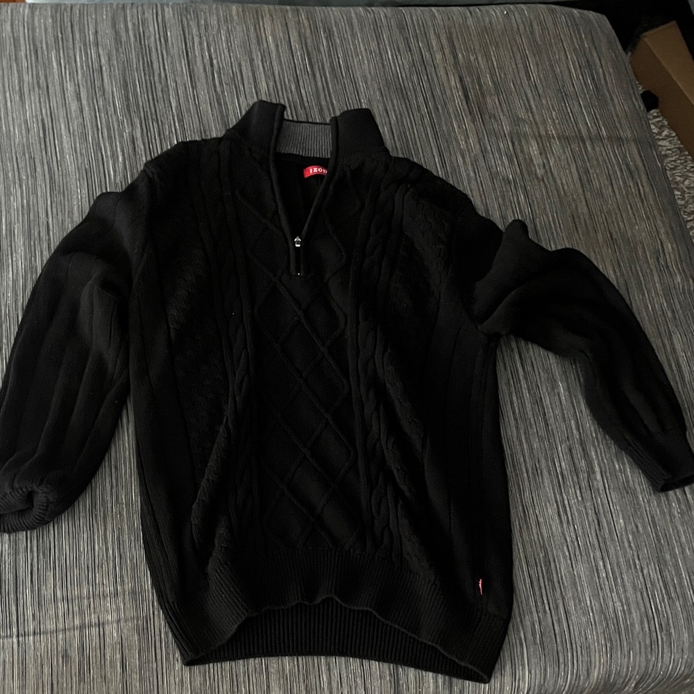 Izod Men's Black Turtleneck Sweater